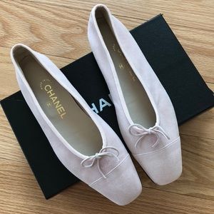 Chanel blush pink flats